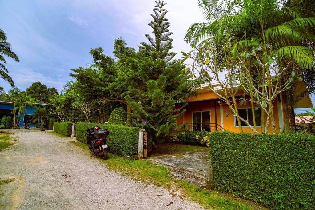 Little Yellow House- Aonang Ao Nang Esterno foto