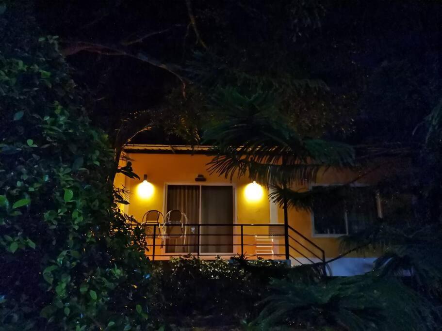 Little Yellow House- Aonang Ao Nang Esterno foto