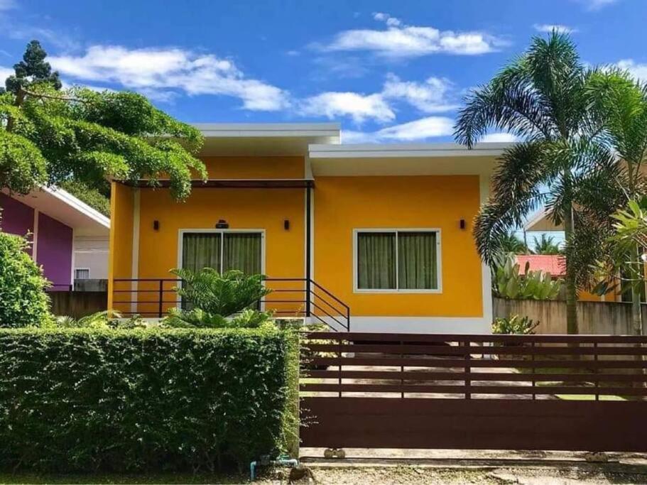 Little Yellow House- Aonang Ao Nang Esterno foto